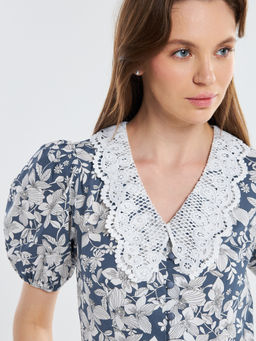 Платье из хлопка с кружевным воротником OD-948-2 белые цветы на синем