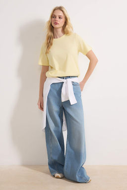 Ac?k Sar? %100 Pamuk Basic Bisiklet Yaka Orme T-Shirt TWOSS23TS00000