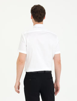 Beyaz %100 Pamuk Parlak Saten Regular Fit K_sa Kollu Basic G_mlek