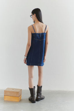 Limited Edition Koyu Mavi Cut-Out Detayl? Metal Tokal? Ince Ask?l? Mini Denim Elbise TWOSS25EL00506 - Trendyolmilla фото 2