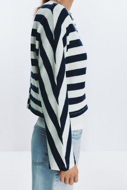 STRIPED BATWING SLEEVE TOP - Zara фото 5