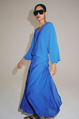 TOP PUNTO FLUIDO ESCOTE PICO / Azul?n - Zara фото 15