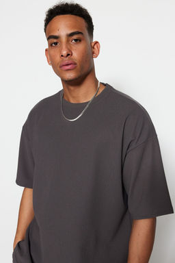 TRENDYOL MAN Buyuk Beden Basic Gri Oversize/Genis Kesim Dokulu K?r?smaz Ottoman T-Shirt TMNSS25BF00013 - Trendyolmilla фото 3
