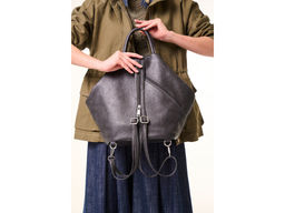 Рюкзак женский Lanotti 8052/серый