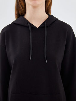 Standart Fit Kad?n Hoodie