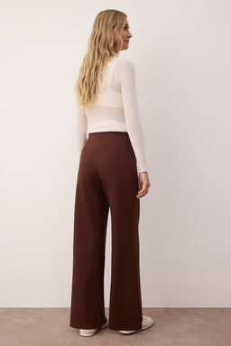 Kahverengi Interlok Wide/Leg Genis Kesim Esnek Orme Nervurlu Pantolon TWOAW26PL00075 - Trendyolmilla фото 4