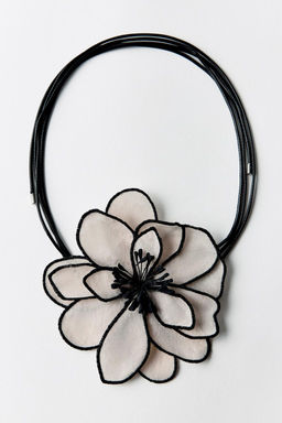 CORD NECKLACE WITH FLOWER - Zara фото 7