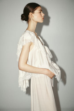 Blusa con detalles de encaje - H&m фото 3