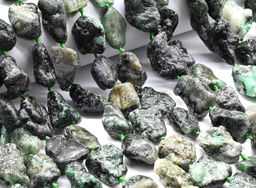 Бусины из изумруда галтовка 15*30мм, 40см, 15 бусин Радуга камня