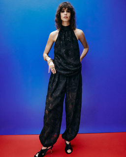 CROSSOVER HEELED SANDALS