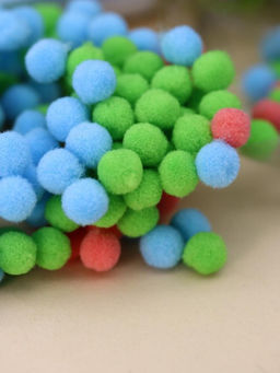 Картина из помпонов на подрамнике Draw Me! Flower, (20 х 20 см)