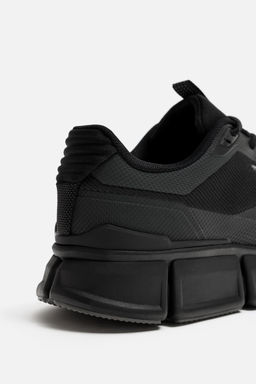 MONOCHROME TECHNICAL TRAINERS - Zara фото 7
