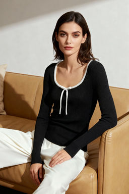 Siyah Merserize Gorunumlu Premium Iplik/Ozel Iplik Kurdele/Fiyonk Detayl? Triko Kazak TWOAW25KZ00207