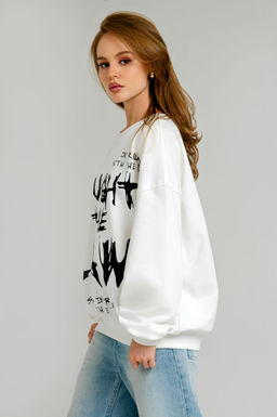 Арт. 15134 Свитшот женский оверсайз 46-52 (4 шт) Цвет:молочный