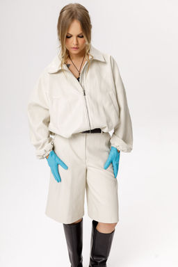 Бомбер Pirs 6633 молочный