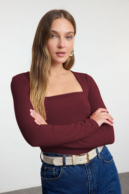 Koyu Bordo Kare Yaka Buzgu/Drape Detayl? Fitted/Vucuda Oturan Orme Bluz TWOAW25BZ00194