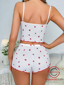 Пижама с шортами женская