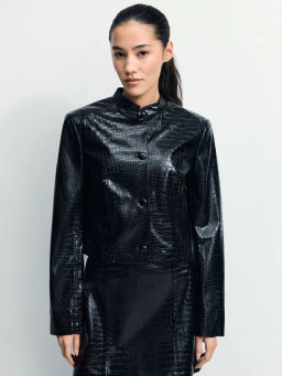 Приталенный жакет из искусственной кожи / Zarina