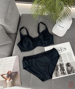 Купальник женский слитный