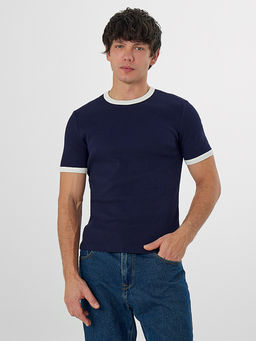 Футболка мужская синяя с контрастной отделкой