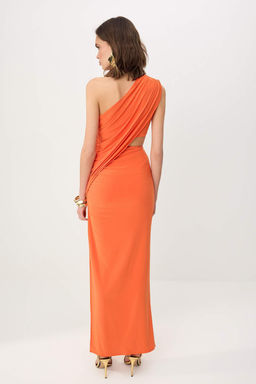 Turuncu Cut Out Detayl? Asimetrik Yaka Orme Sandy Maxi Abiye & Mezuniyet Elbisesi TPRSS26AE00067 - Trendyolmilla фото 4