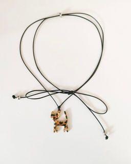 Кулон на шнурке