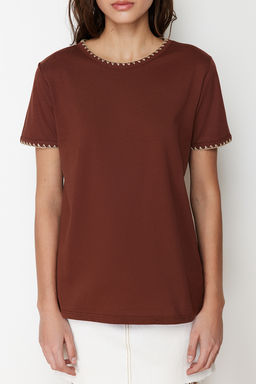 Kahverengi %100 Pamuk Kontrast Dikis Detayl? Basic Bisiklet Yaka Orme T-Shirt TWOSS19AD0085