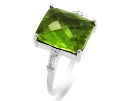 Кольцо из серебра султанит, Мода