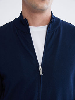 Dik Yaka Erkek Triko H?rka