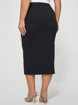 Юбка с разрезом и бахромой