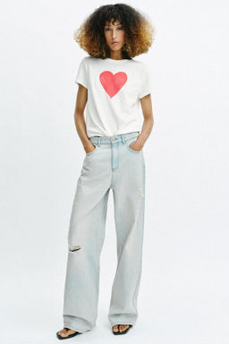CAMISETA CORAZ?N MANGA CORTA / Blanco