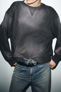 FADED-EFFECT RIPPED SWEATSHIRT - Zara фото 2