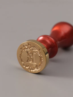 Печать для сургуча с пластиковой ручкой «Венок с буквой E», 2.5×2.5×6.3 см