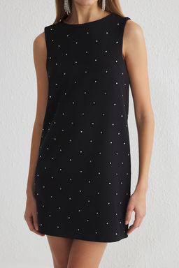 TRENDYOLMILLA Siyah Parlak Tas Baskl? Super Mini Elbise TPRAW25EL00192 фото 11