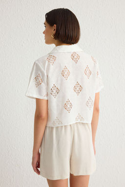 TRENDYOLMILLA Beyaz Nak?sl? Brode Kumas Regular Normal Kal?p Dokuma Crop Gomlek TWOSS25GO00087 фото 11