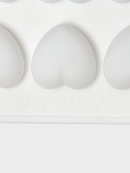 Форма для муссовых десертов и шоколада KONFINETTA Сердца, силикон, 29.7?17.3?1.5 см, 35 ячеек (2.7?2.5 см), белая