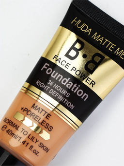 Цена за 2 шт. Матовый BB крем для лица оттенок 02, 40 мл (Светлый)