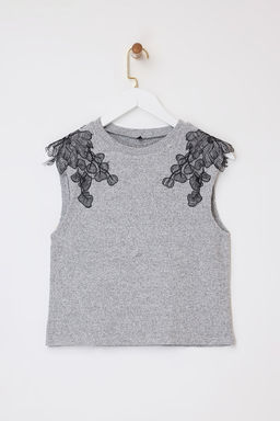 Gri melanj Fitted/Vucuda Oturan Kolsuz Aksesuar Detayl? Fitilli Esnek Orme Bluz TWOSS26BZ00105