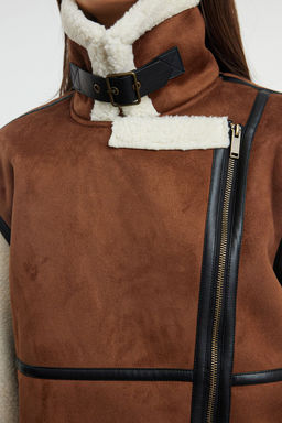 Kahverengi Regular Kal?p Pelus Detayl? Kemerli Biker Ceket Mont TWOAW25MO00049 - Trendyolmilla фото 4