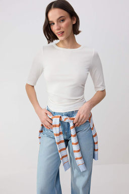 Wardrobe Essentials-Ekru Fitted/Vucuda Oturan Truvakar Buzgulu Modal Orme Bluz TWOSS26BZ00355