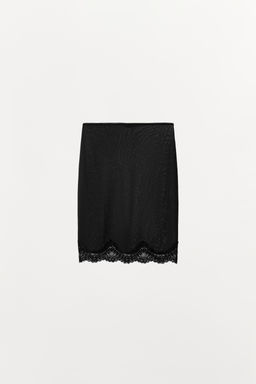 FALDA MEDIA ENCAJE / Negro