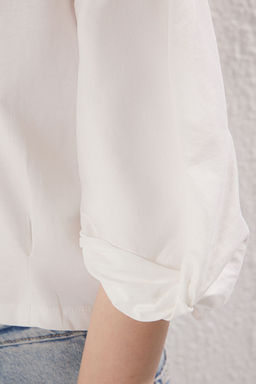 TRENDYOLMILLA Ekru %100 Pamuk Regular/Normal Kal?p Kol Detayl? Orme T-Shirt TWOSS25TS00065 фото 3