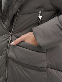 Двубортное пальто зимнее утепленное с мехомБренд: Visdeer  фото 12