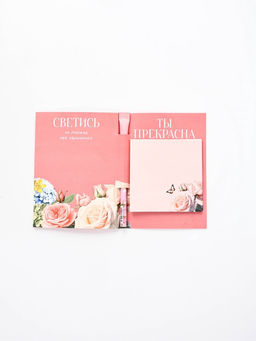 Цена за 2 шт. Набор, блок бумаги 30 л, ручка синяя паста 1.0 мм и 5 шт наклеек "С 8 Марта"