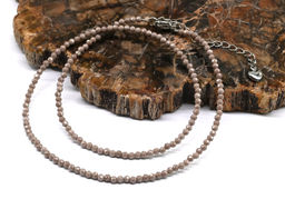 Бусы чокер из мелких граненых бусин фианита шарик 2мм цв.капучино, 40см