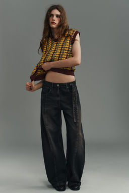 TEXTURED KNIT WAISTCOAT