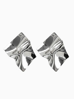 Серьги металл «Атмосфера» ромб мятый, цвет серебро