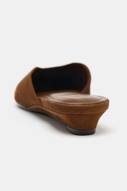 ZAPATO DESTALONADO CU?A ANTE / Marr?n - Zara фото 6