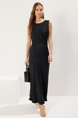 TRENDYOLMILLA Siyah Duz Maxi Dokuma Elbise TWOSS24EL00070