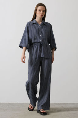 TRENDYOLMILLA Lacivert Beli Lastikli Baglama Detayl? Wide Leg/Genis Paca Cizgili Pantolon TWOSS25PL00043  фото 2